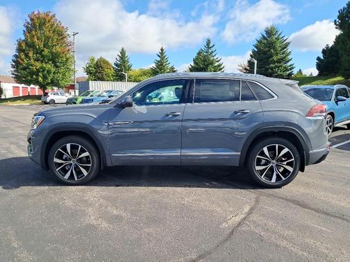 2026 Volkswagen Atlas Cross Sport 2.0T SEL Premium