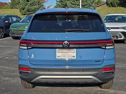 2025 Volkswagen Taos 1.5T SE