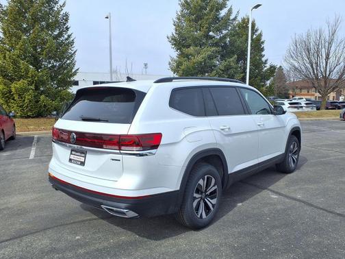 2026 Volkswagen Atlas 2.0T SE