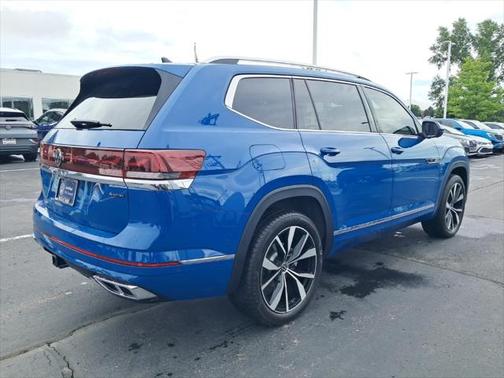 2025 Volkswagen Atlas 2.0T SEL Premium R-Line 4MOTION