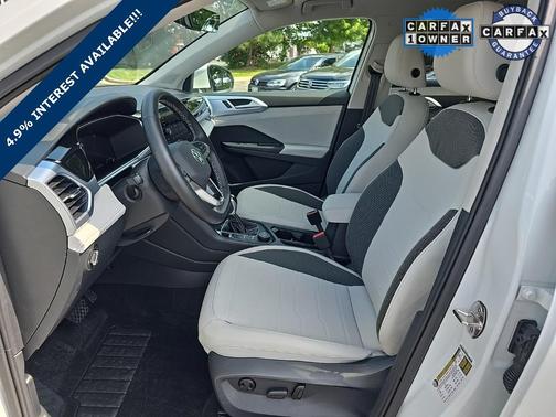 2025 Volkswagen Taos 1.5T SE