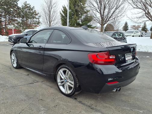 2017 BMW 230 230i