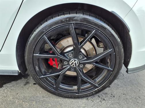 2024 Volkswagen Golf GTI 1.4T TSI