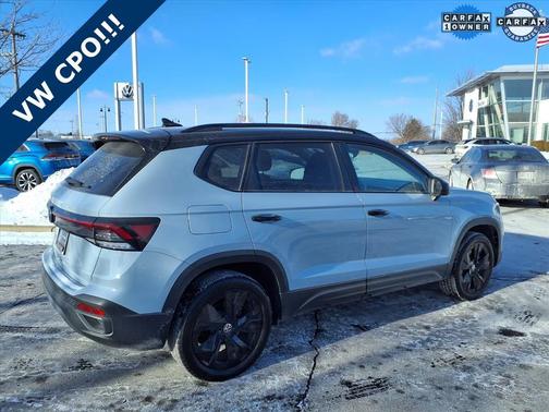 2025 Volkswagen Taos SE Black