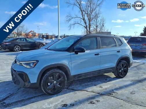 2025 Volkswagen Taos SE Black