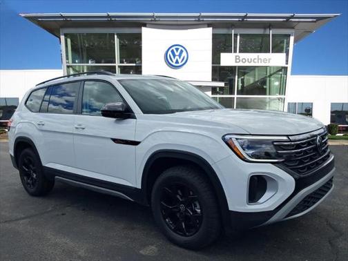 2025 Volkswagen Atlas 2.0T Peak Edition