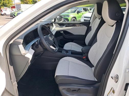2025 Volkswagen Tiguan 2.0T SE 4MOTION