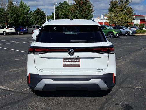 2025 Volkswagen Tiguan 2.0T SE 4MOTION