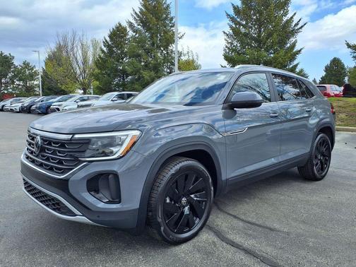 pure gray 2026 Volkswagen Atlas Cross Sport 2.0T SE w/Technology 4MOTION