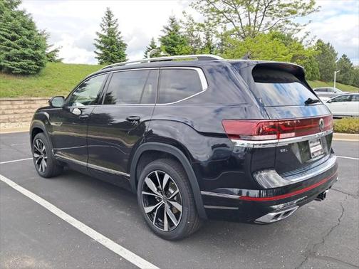2025 Volkswagen Atlas 2.0T SEL Premium R-Line 4MOTION