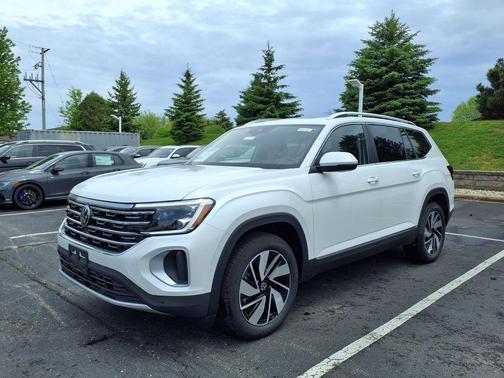 opal white pearl 2026 Volkswagen Atlas 2.0T SEL