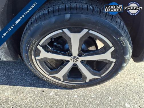 2025 Volkswagen Tiguan 2.0T SE 4MOTION