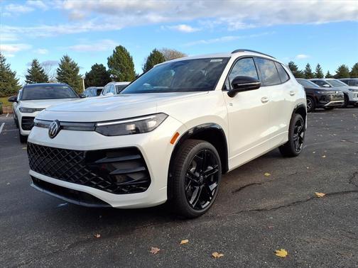 2026 Volkswagen Tiguan 2.0T SE R-Line Black 4MOTION