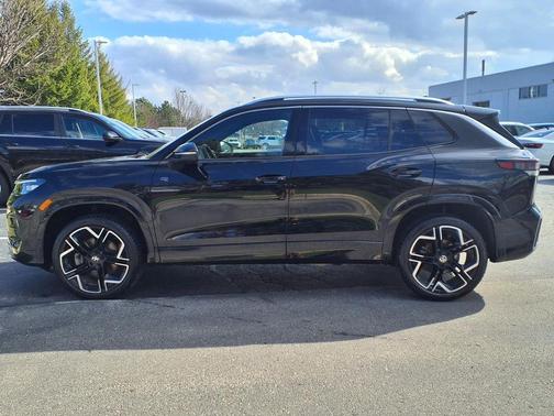 2025 Volkswagen Tiguan 2.0T SEL R-Line 4MOTION