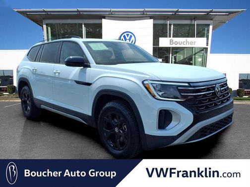 Pure White 2025 Volkswagen Atlas 2.0T Peak Edition
