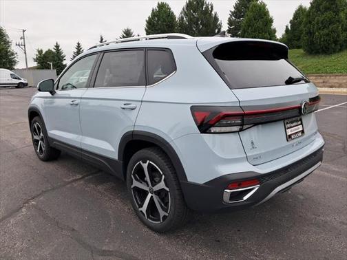 2025 Volkswagen Taos 1.5T SEL