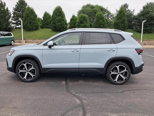2025 Volkswagen Taos 1.5T SEL