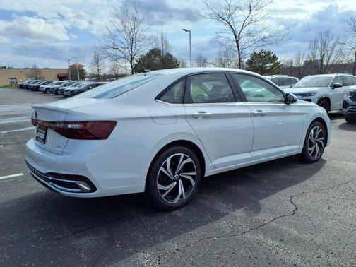 Opal White Pearl 2026 Volkswagen Jetta 1.4T SEL
