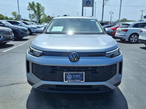 pyrite silver metallic 2026 Volkswagen Tiguan 2.0T SE 4MOTION