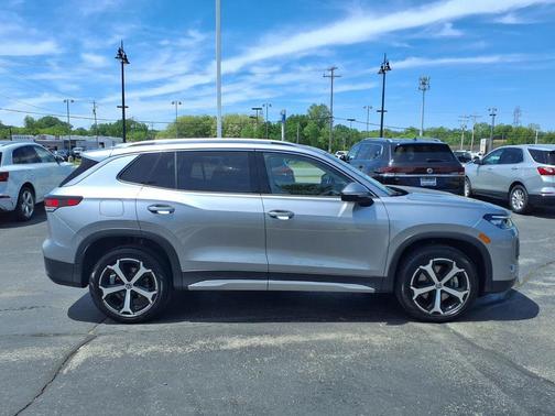 pyrite silver metallic 2026 Volkswagen Tiguan 2.0T SE 4MOTION