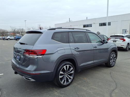 2022 Volkswagen Atlas 3.6L SE w/Technology