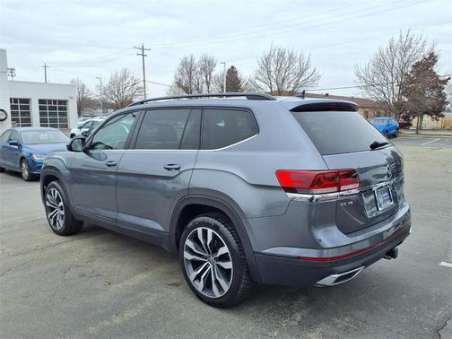 2022 Volkswagen Atlas 3.6L SE w/Technology