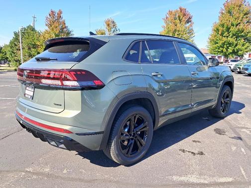 2026 Volkswagen Atlas Cross Sport 2.0T SEL