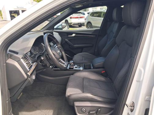 Glacier White Metallic 2022 Audi SQ5 3.0T Premium