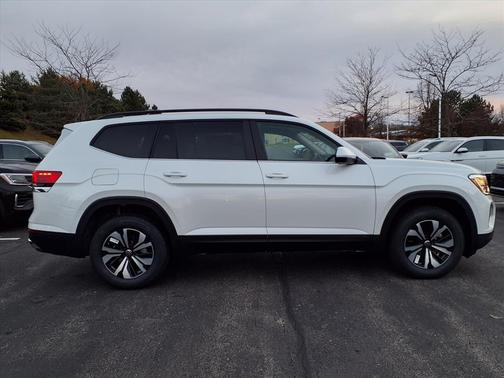 2026 Volkswagen Atlas 2.0T SE