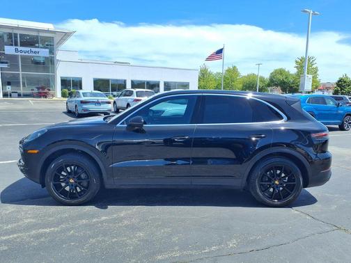 Black 2021 Porsche Cayenne Cayenne