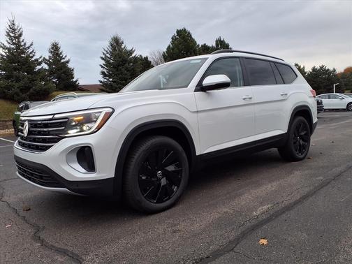 2026 Volkswagen Atlas 2.0T SE w/Technology 4MOTION