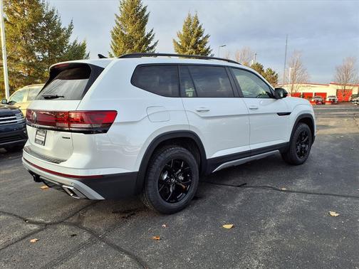 2026 Volkswagen Atlas 2.0T Peak Edition