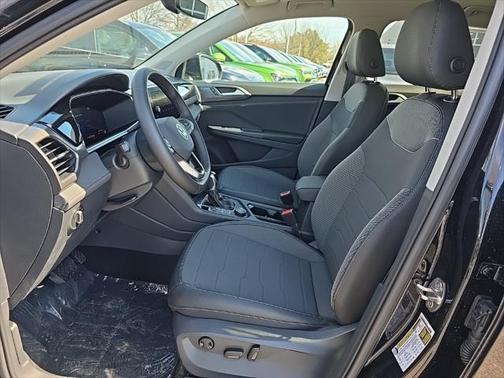 2025 Volkswagen Taos 1.5T SE Black