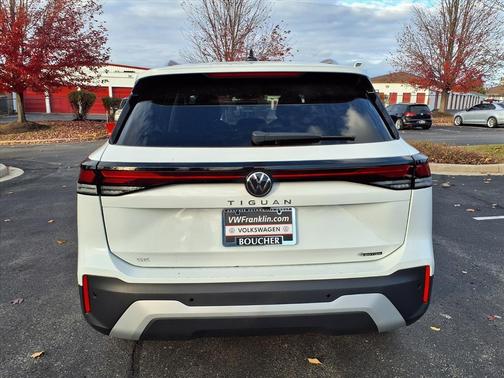 2025 Volkswagen Tiguan 2.0T SE 4MOTION