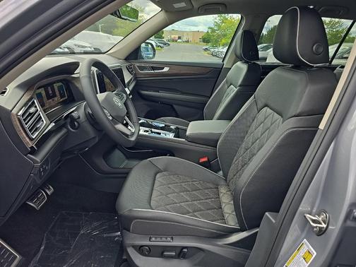 2026 Volkswagen Atlas 2.0T SEL Premium R-Line 4MOTION