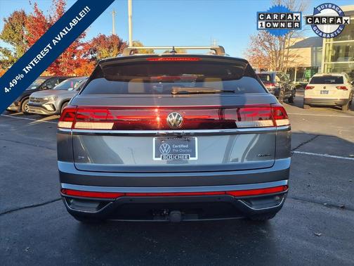 2024 Volkswagen Atlas Cross Sport 2.0T SE w/Technology 4MOTION