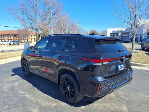 2025 Volkswagen Tiguan 2.0T SE R-Line Black 4MOTION