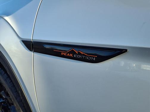 2026 Volkswagen Atlas Peak Edition