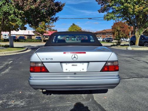 1995 Mercedes-Benz E-Class E 320