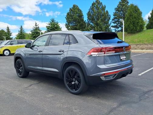 2025 Volkswagen Atlas Cross Sport 2.0T SE w/Technology 4MOTION