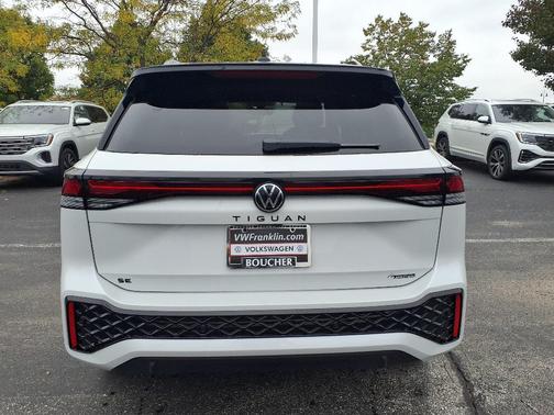 2025 Volkswagen Tiguan 2.0T SE R-Line Black 4MOTION