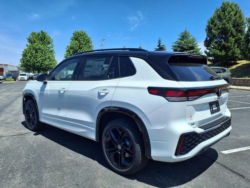 opal white with deep black roof 2026 Volkswagen Tiguan 2.0T SE R-Line Black 4MOTION
