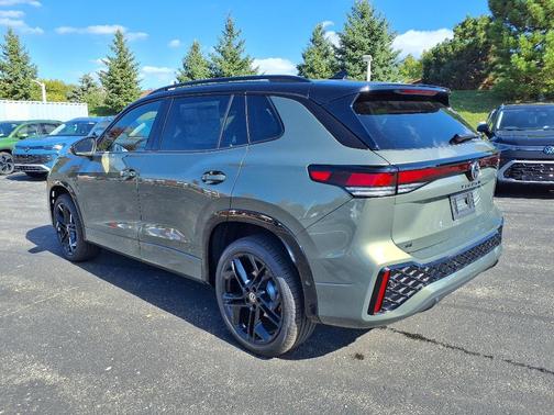 2025 Volkswagen Tiguan 2.0T SE R-Line Black 4MOTION