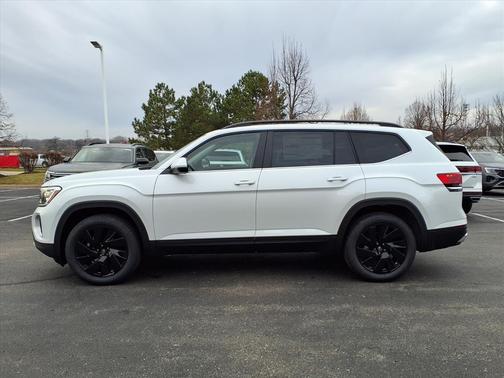 2026 Volkswagen Atlas 2.0T SE w/Technology 4MOTION