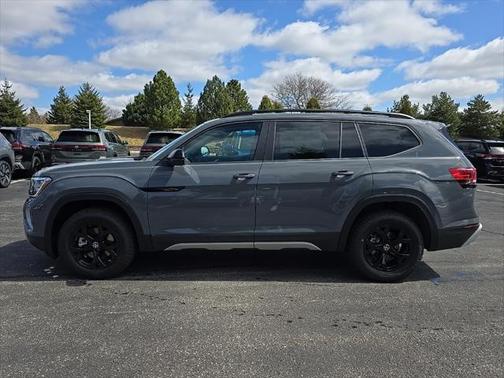 2025 Volkswagen Atlas 2.0T Peak Edition