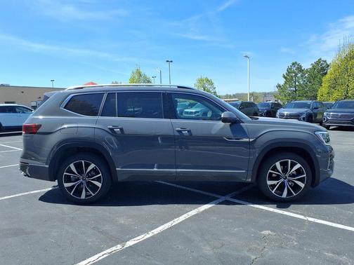Pure Gray 2026 Volkswagen Atlas 2.0T SEL Premium R-Line 4MOTION
