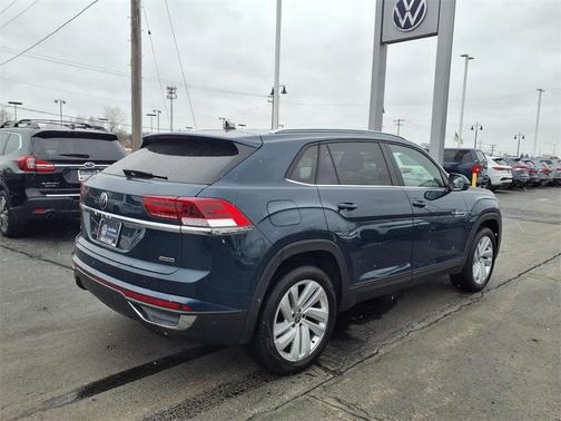 2021 Volkswagen Atlas Cross Sport 2.0T SE w/Technology 4MOTION