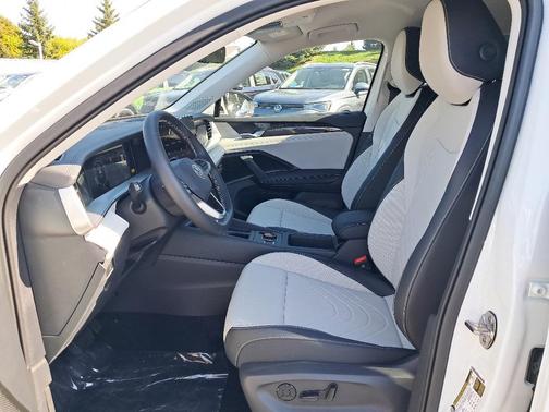 2025 Volkswagen Tiguan 2.0T SE 4MOTION