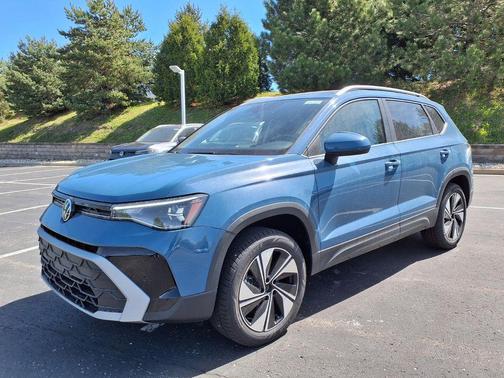 Blue 2026 Volkswagen Taos SE