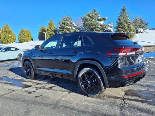 2025 Volkswagen Atlas Cross Sport 2.0T SEL